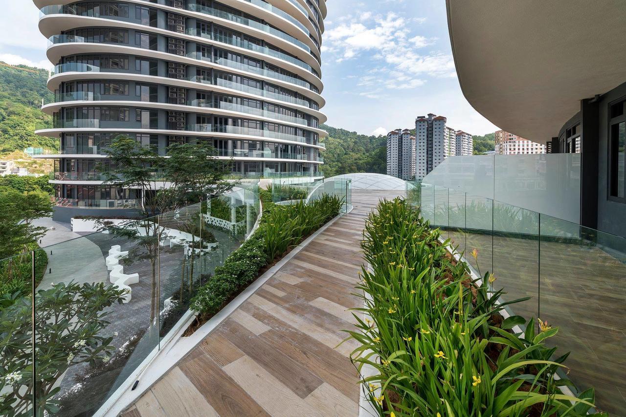 Arte Serviced Apartment @ Penang Гелугор Екстериор снимка
