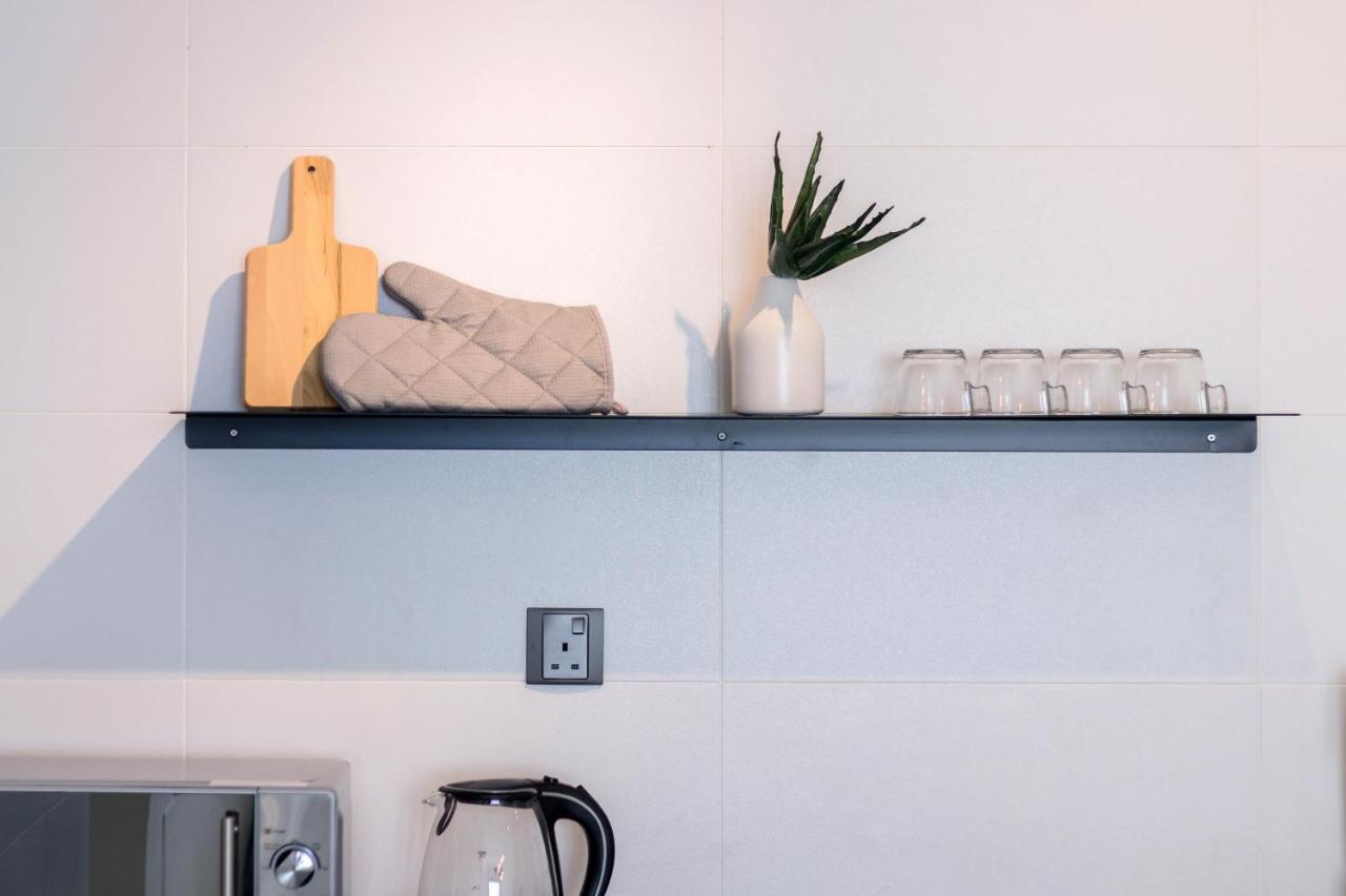 Arte Serviced Apartment @ Penang Гелугор Екстериор снимка