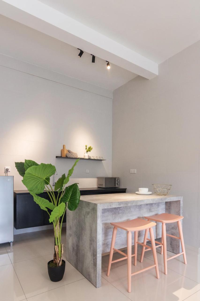 Arte Serviced Apartment @ Penang Гелугор Екстериор снимка